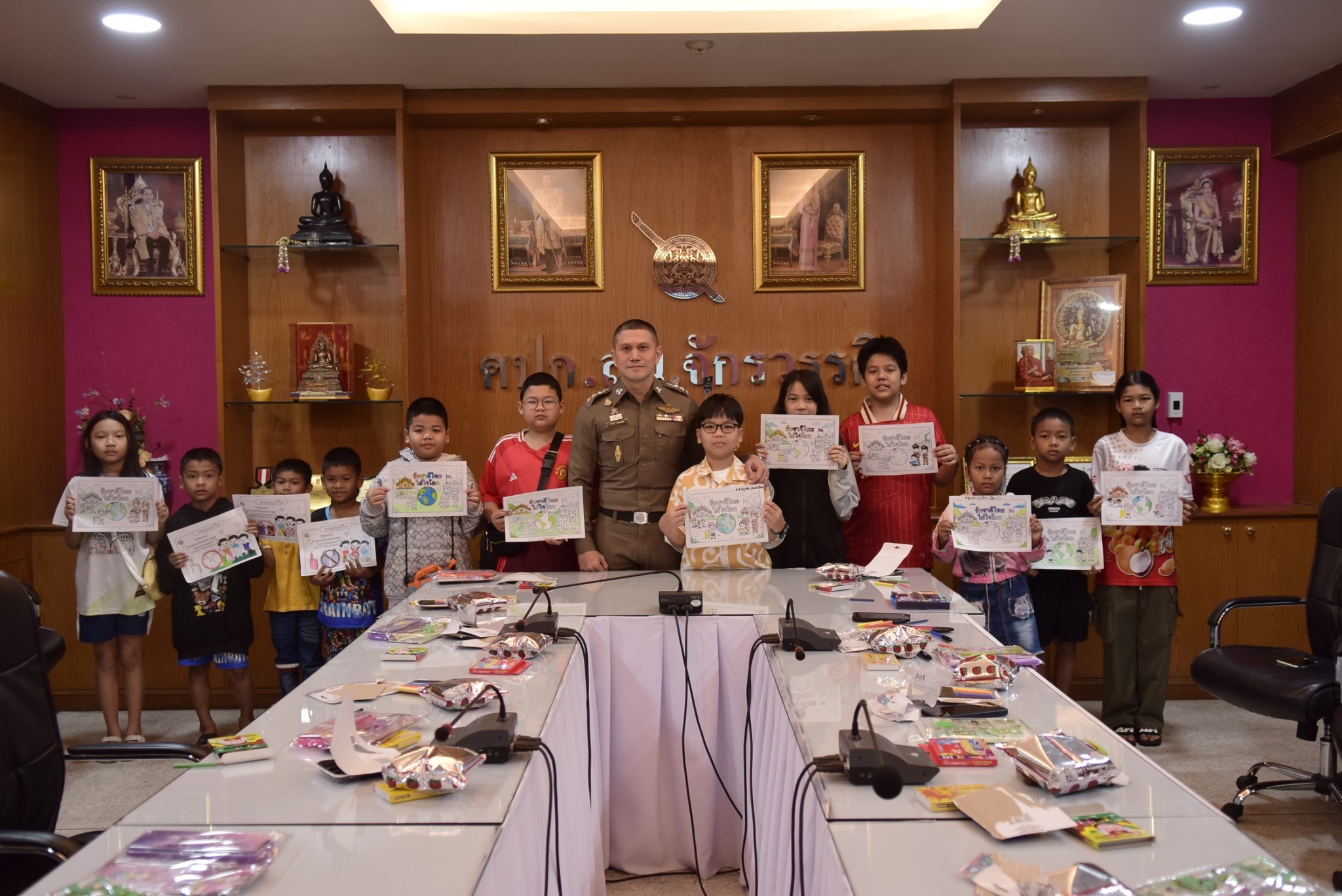 จัดใหญ่ "วันเด็กแห่งชาติ 2569"! ควง กต.ตร. แจก 80 ทุนการศึกษา-มอบเกียรติบัตรเยาวชนจิตอาสา คืนความสุขสู่ชุมชน