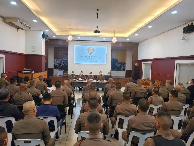 ประชุมแนะนำตัวข้าราชการตำรวจที่ได้รับการแต่งตั้งมาดำรงตำแหน่ง ที่ สน.จักรวรรดิ และมอบนโยบายการปฏิบัติหน้าที่ ให้แก่ข้าราชการตำรวจ สน.จักรวรรดิ