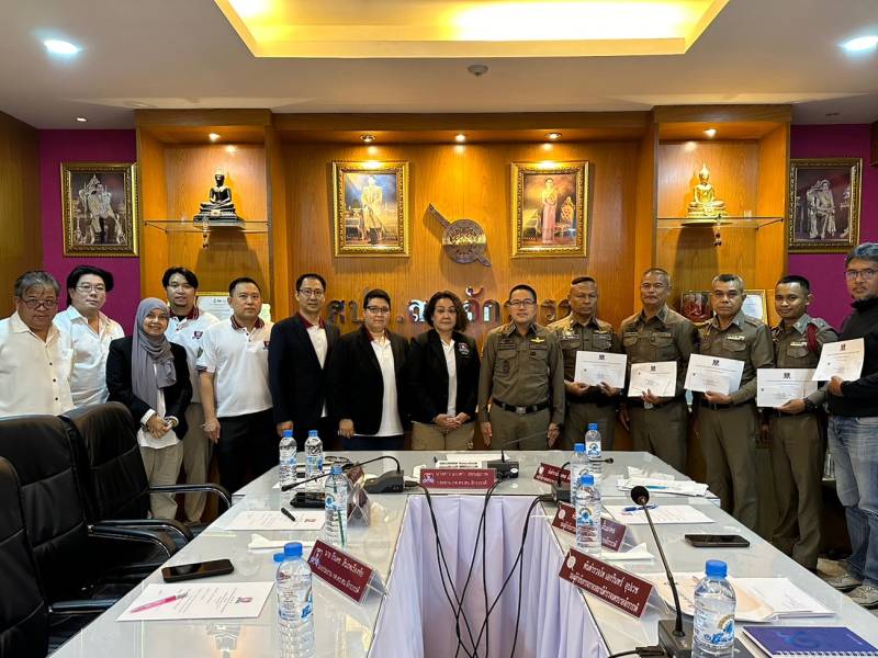 กต.ตร.สน.จักรวรรดิ ประชุมขับเคลื่อนนโยบายและติดตามการบริหารงานตำรวจ