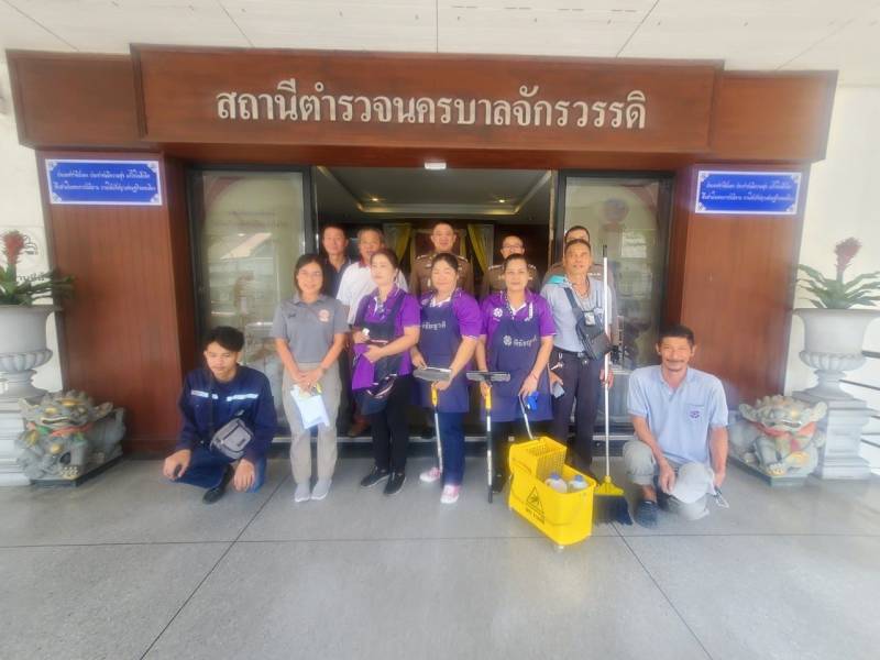 “กต.ตร.พบประชาชน” เช็ดถู หรู ดูดี สน.จักรวรรดิ