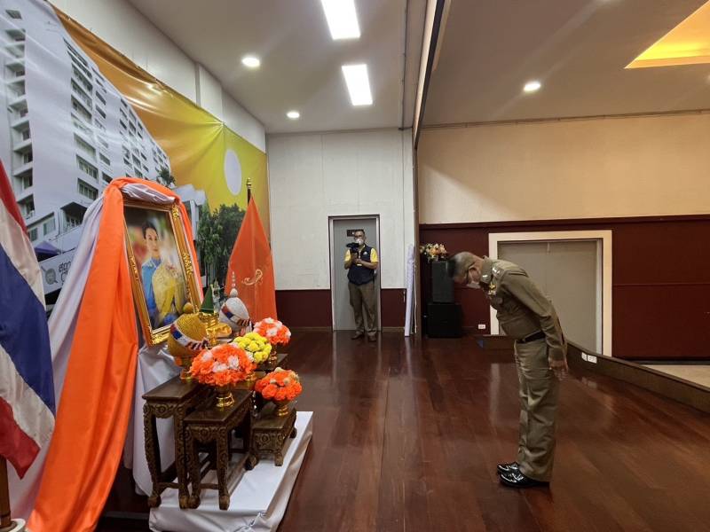 ข้าราชการตำรวจ สน.จักรวรรดิ จำนวน 30 นาย ร่วมพิธีเจริญพระพุทธมนต์ถวายพระพรชัยมงคล แด่สมเด็จพระเจ้าลูกเธอ เจ้าฟ้าพัชรกิติยาภา นเรนทิราเทพยวดี กรมหลวงราชสาริณีสิริพัชร มหาวัชรราชธิดา