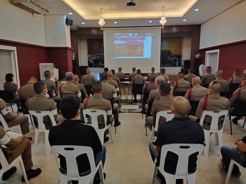 ข้าราชการตำรวจ สน.จักรวรรดิ ประชุมบริหารประจำเดือน ธันวาคม 2565