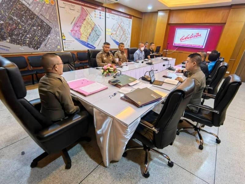 สน.จักรวรรดิ ประชุมบริหารประจำเดือน ม.ค. 68 ขับเคลื่อนงานตำรวจเพื่อประชาชน