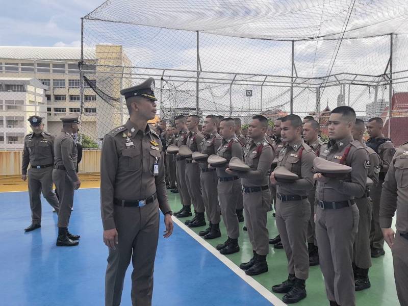 สน.จักรวรรดิ ต้อนรับคณะจเรตำรวจ (กต.10) ตรวจราชการประเมินผลผ่านระบบออนไลน์ (JIS) มุ่งยกระดับการปฏิบัติงานที่โปร่งใส รวดเร็ว และตรวจสอบได้
