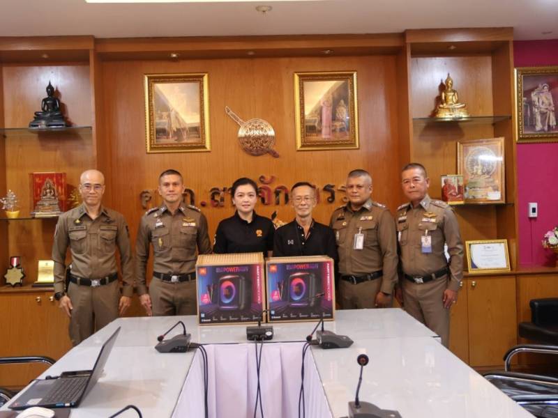 พลังสนับสนุนจาก กต.ตร.! ประธาน อนุ กต.ตร.บก.น.6 มอบลำโพง JBL เกรดพรีเมียมให้ สน.จักรวรรดิ ขับเคลื่อนงานชุมชนสัมพันธ์-สร้างสุขแก่ประชาชน