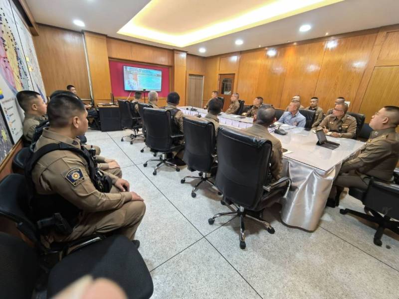 จัดประชุม! ถ่ายทอดนโยบาย ผบก.น.6 เร่งขับเคลื่อน "งานป้องกันปราบปราม"